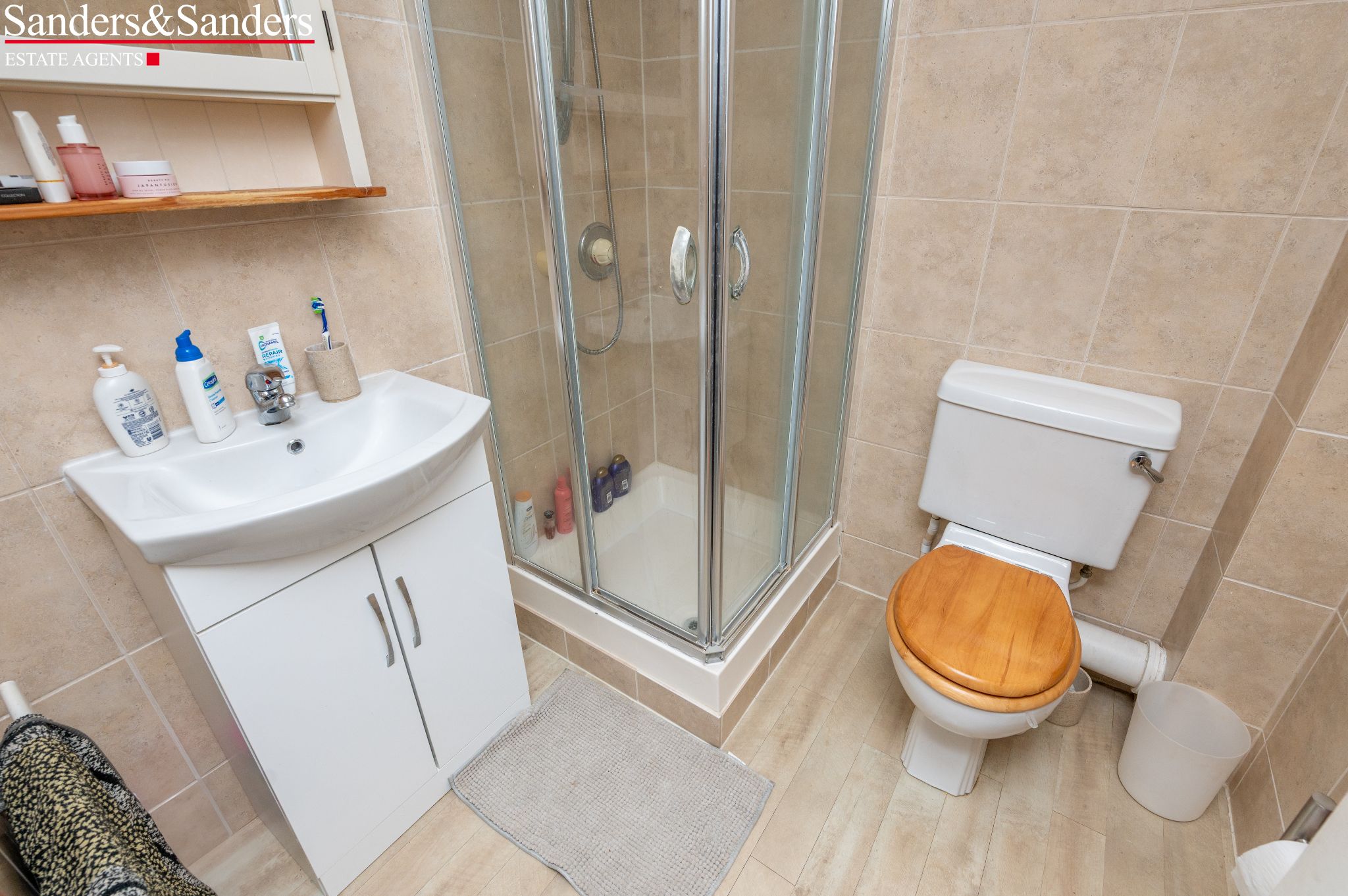 3 bedroom end terraced house For Sale Alcester - Photograph 13