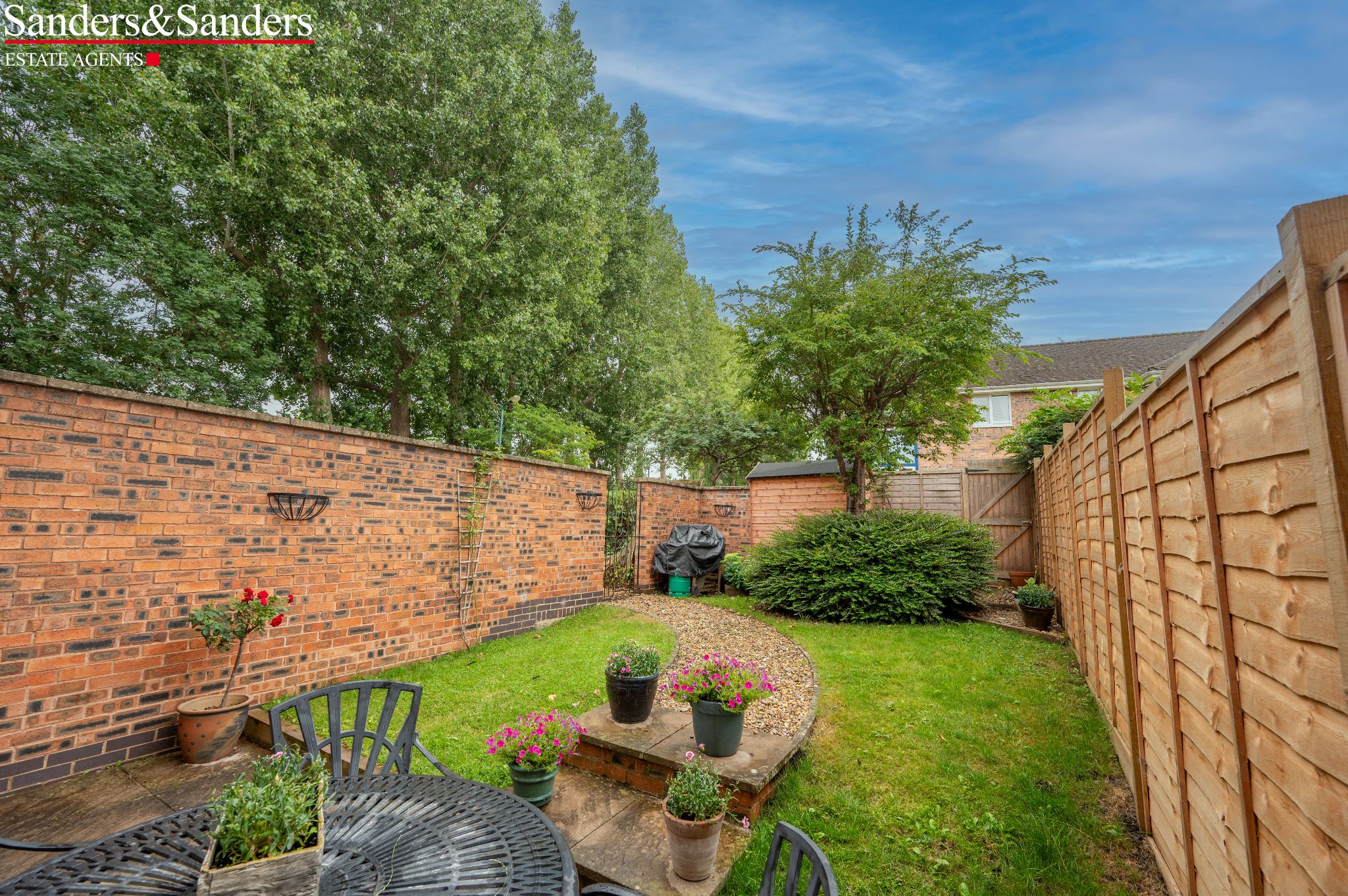 3 bedroom end terraced house For Sale Alcester - Photograph 21