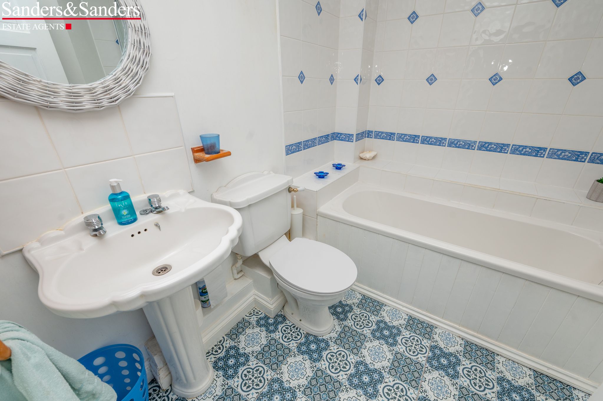 4 bedroom link detached house For Sale in Broom, Bidford-on-avon, Alcester - Photograph 24
