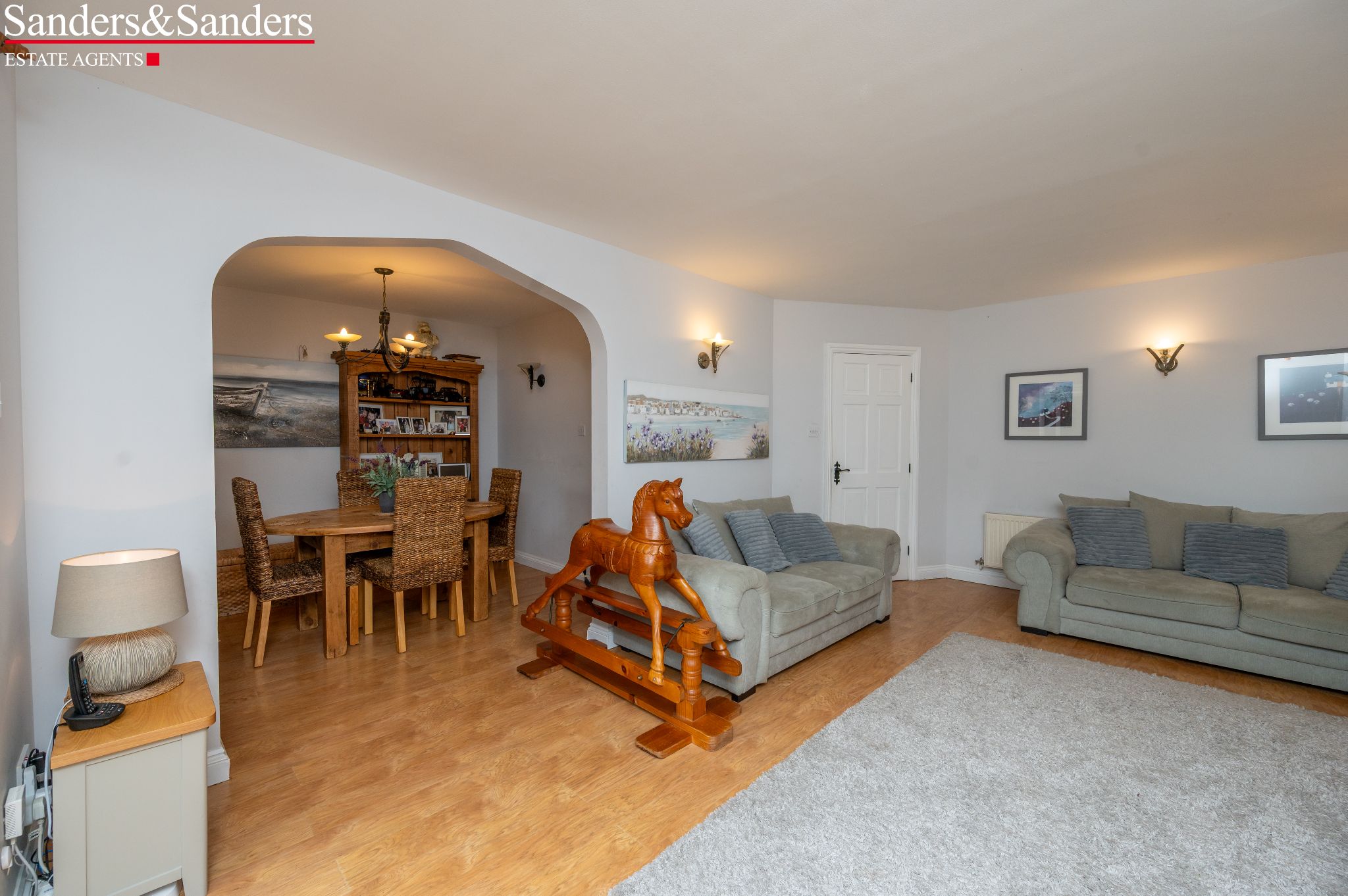 4 bedroom link detached house For Sale in Broom, Bidford-on-avon, Alcester - Photograph 6