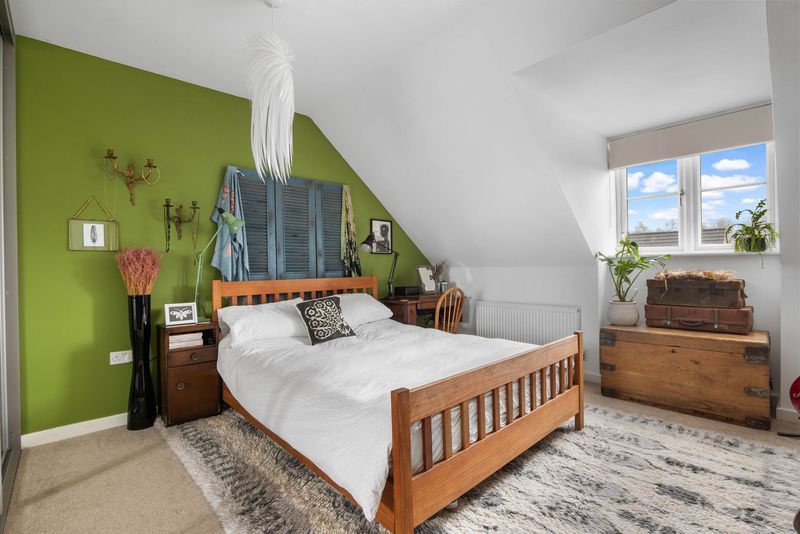 3 bedroom semi-detached house For Sale in Bidford-on-avon, Alcester - Photograph 10