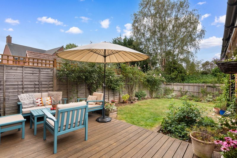 3 bedroom semi-detached house For Sale in Bidford-on-avon, Alcester - Photograph 2