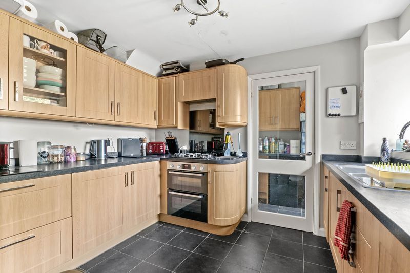 3 bedroom semi-detached house For Sale Alcester - Property photograph