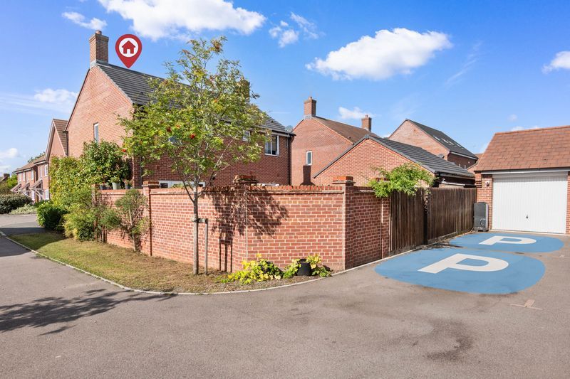 2 bedroom semi-detached house For Sale in Bidford-on-avon, Alcester - Photograph 14