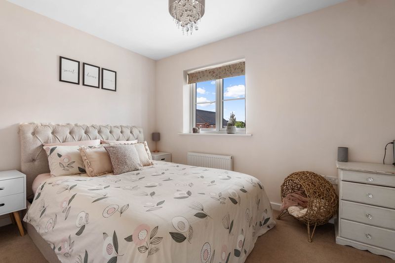 2 bedroom semi-detached house For Sale in Bidford-on-avon, Alcester - Photograph 11
