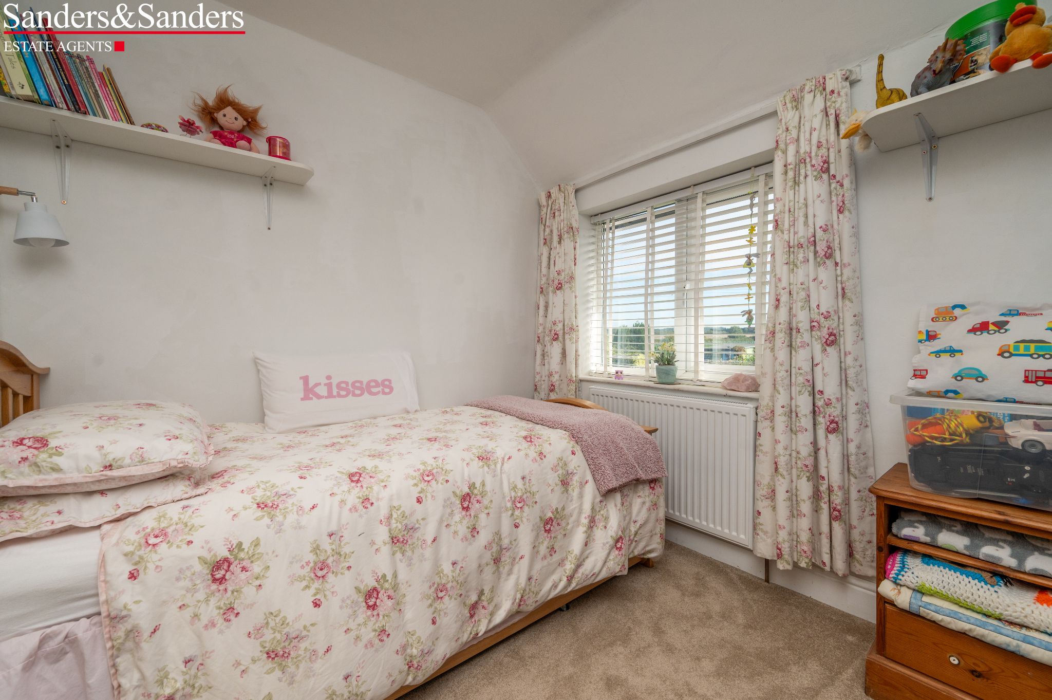 4 bedroom semi-detached house SSTC in Bidford-on-avon, Alcester - Photograph 23