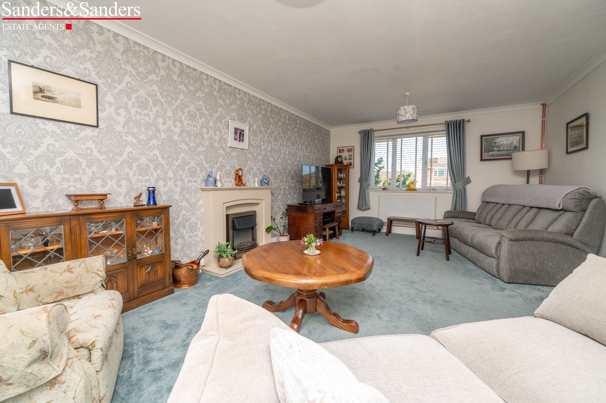 4 bedroom semi-detached house SSTC in Bidford-on-avon, Alcester - Photograph 5