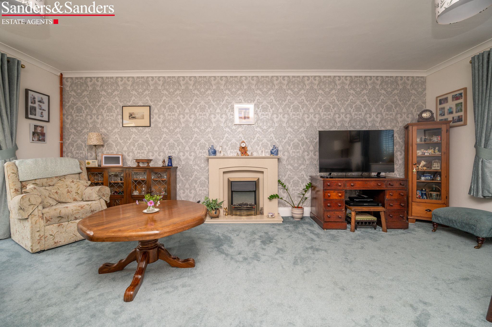 4 bedroom semi-detached house SSTC in Bidford-on-avon, Alcester - Photograph 7