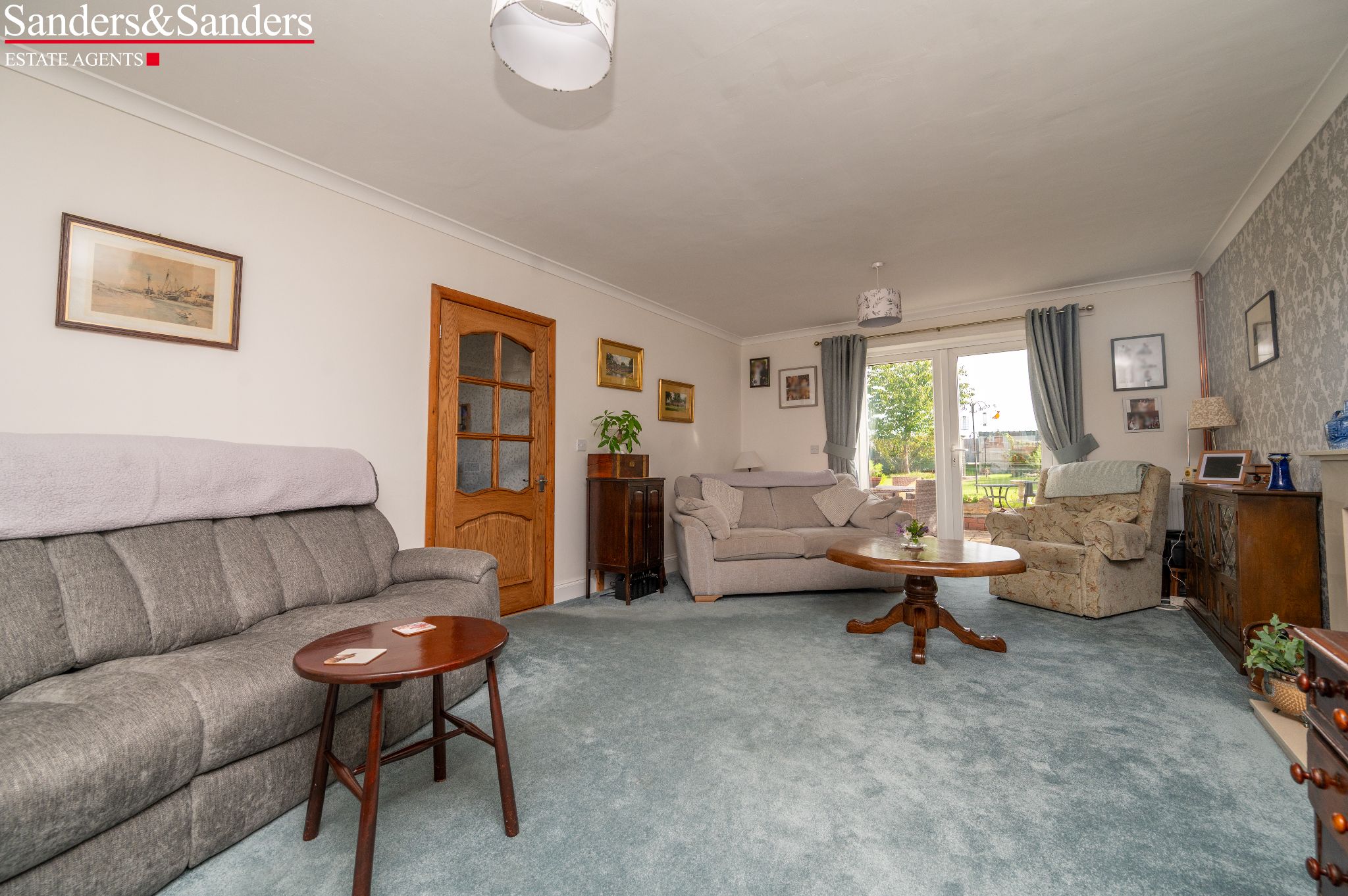 4 bedroom semi-detached house SSTC in Bidford-on-avon, Alcester - Photograph 6