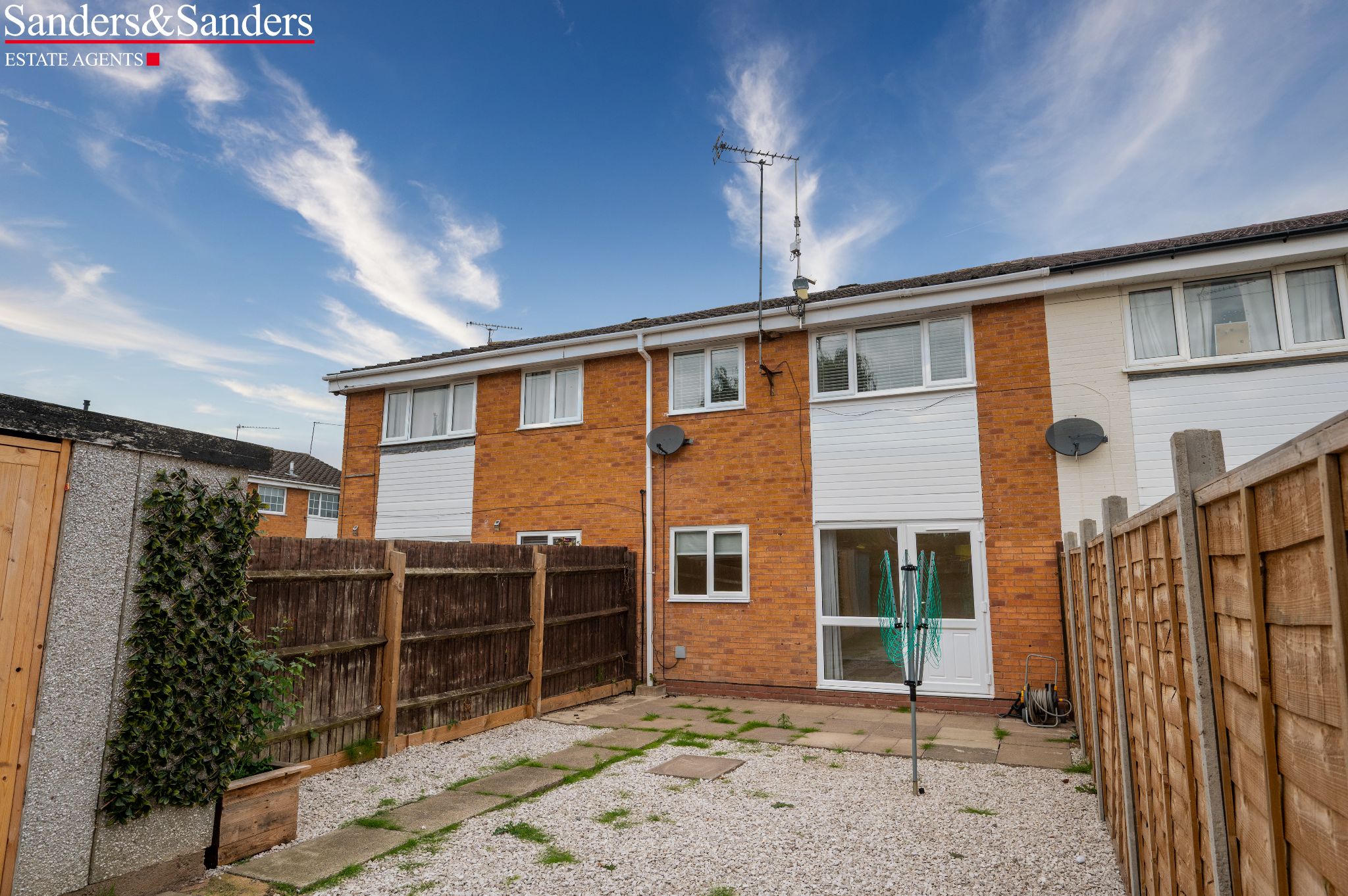 3 bedroom mid terraced house Let Agreed Alcester - Photograph 25