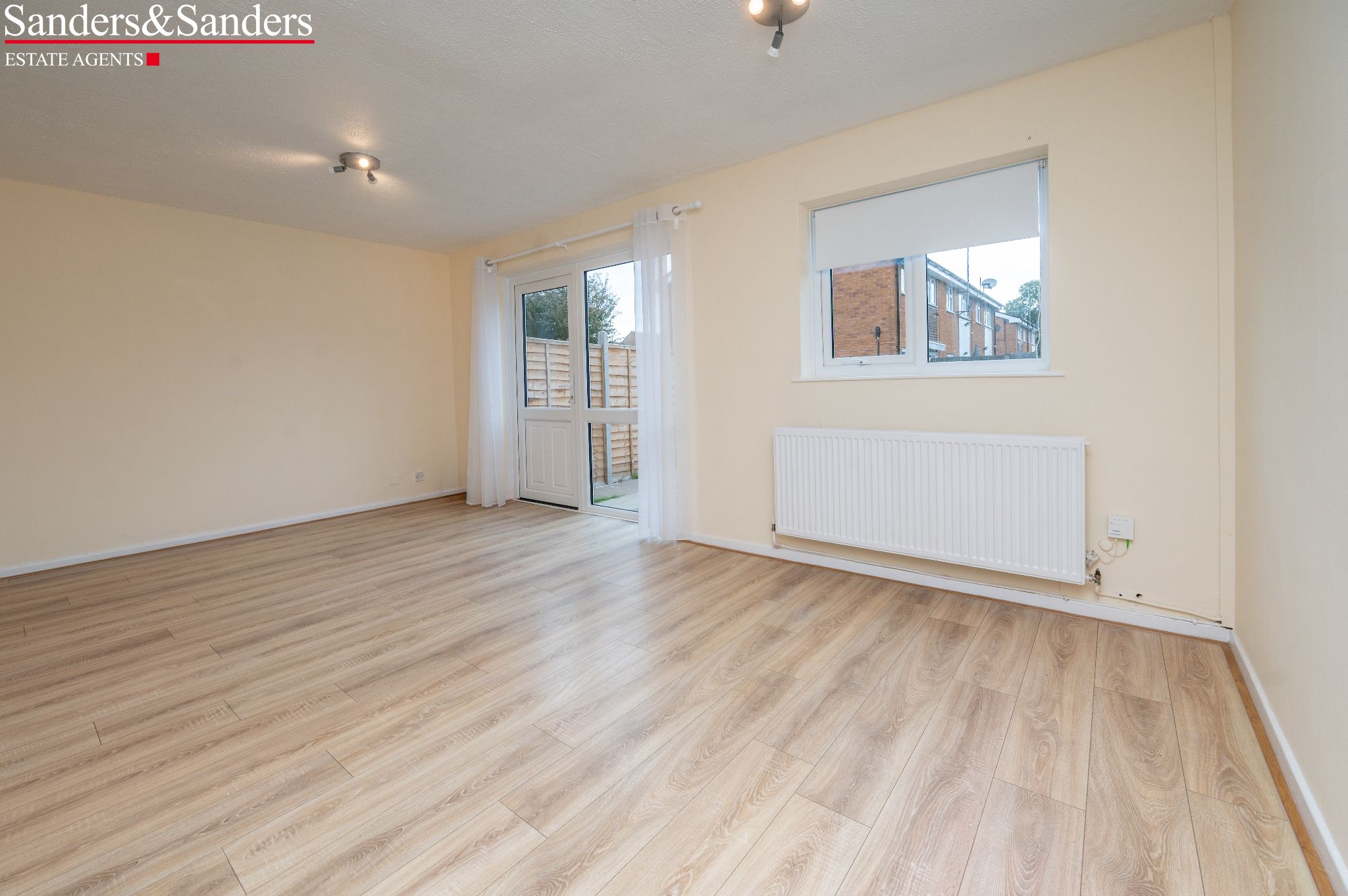 3 bedroom mid terraced house Let Agreed Alcester - Photograph 7