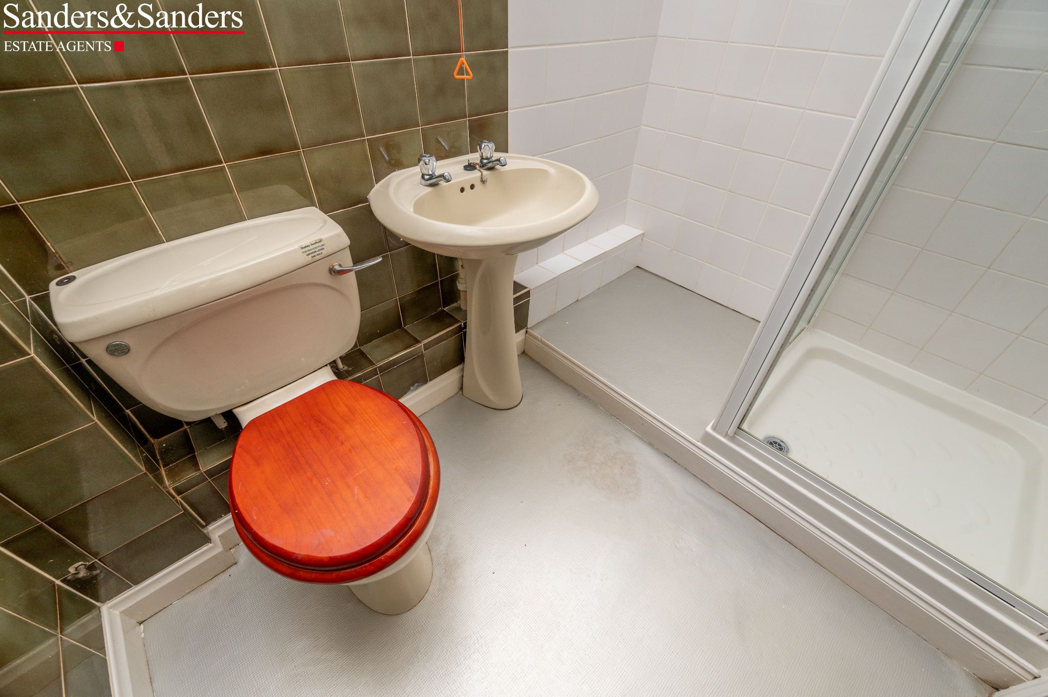 1 bedroom apartment flat/apartment SSTC Alcester - Photograph 11