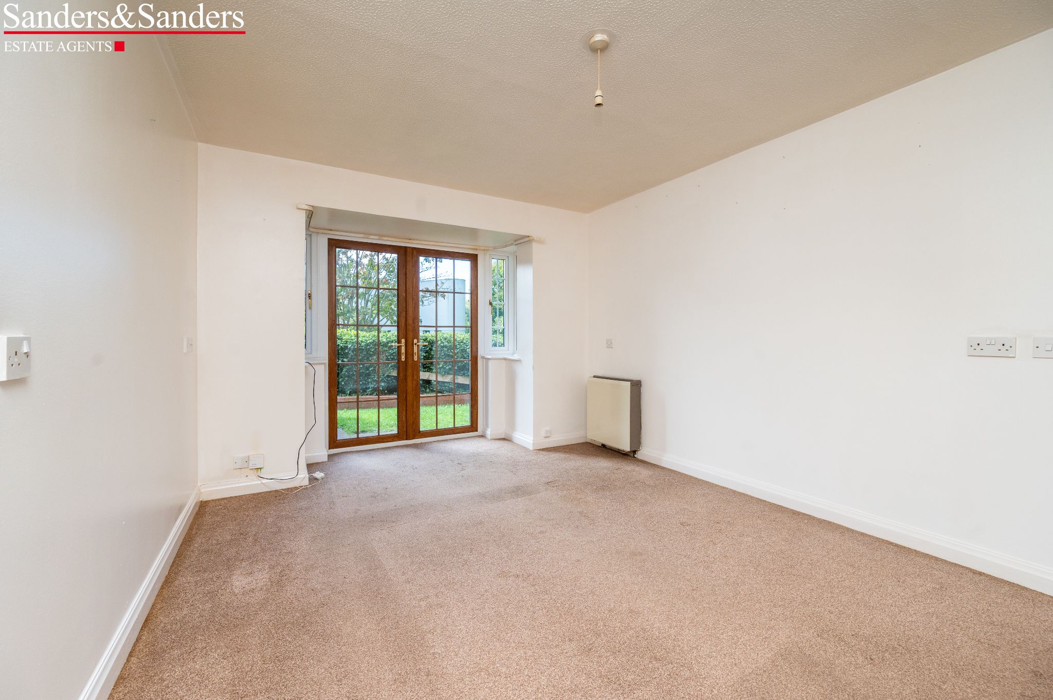 1 bedroom apartment flat/apartment SSTC Alcester - Photograph 3