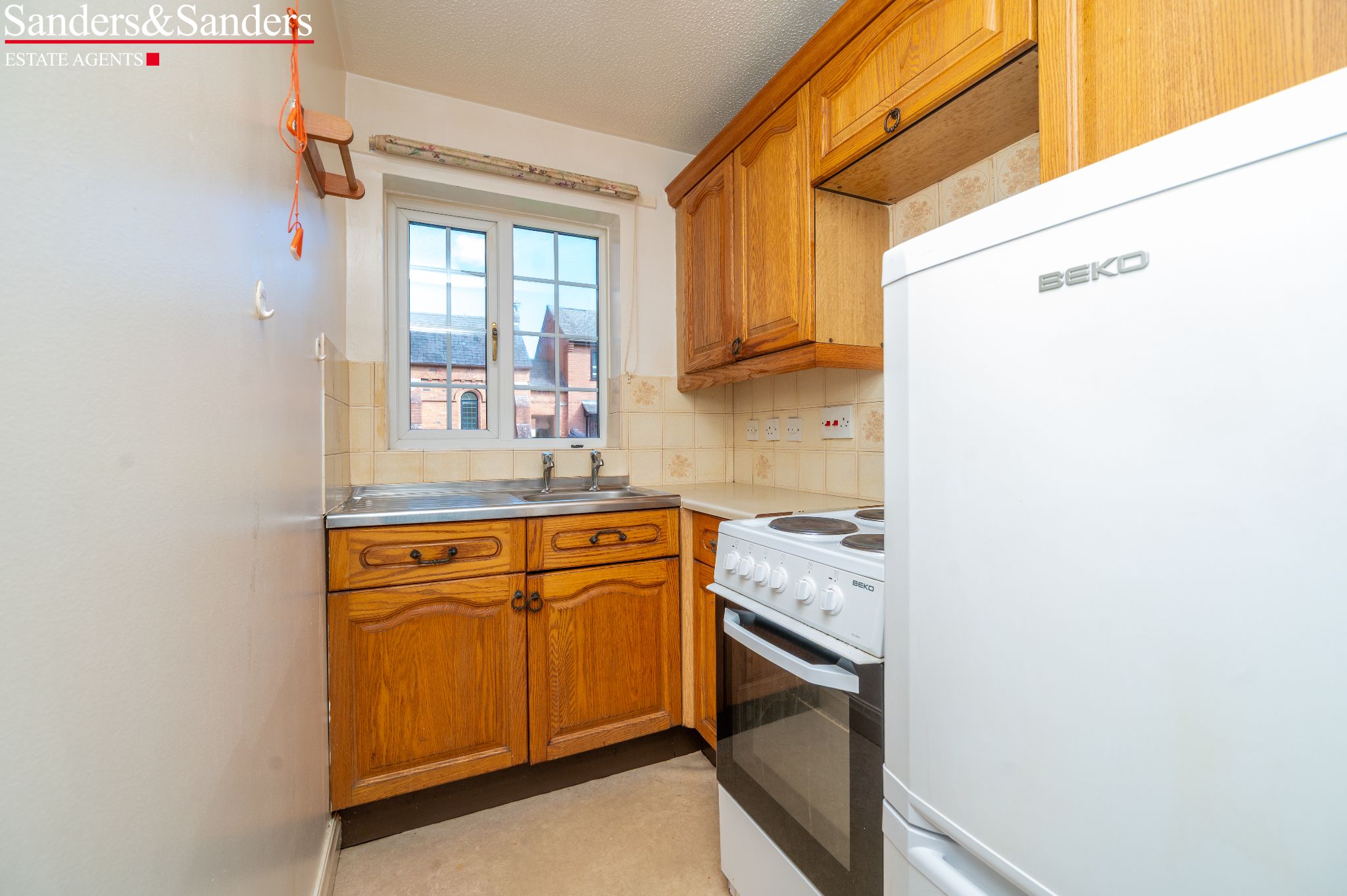 1 bedroom apartment flat/apartment SSTC Alcester - Photograph 5