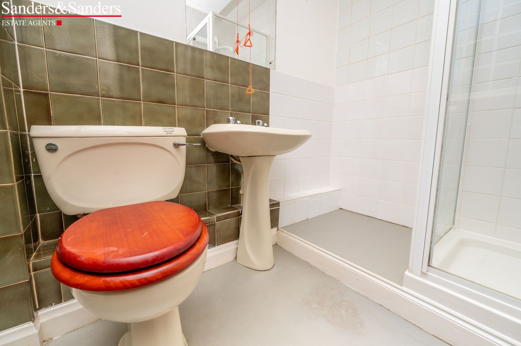 1 bedroom apartment flat/apartment SSTC Alcester - Photograph 12