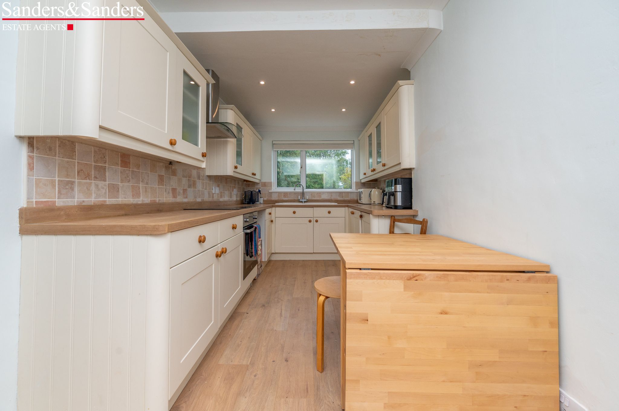 3 bedroom semi-detached house For Sale in Great Alne, Alcester - Photograph 15