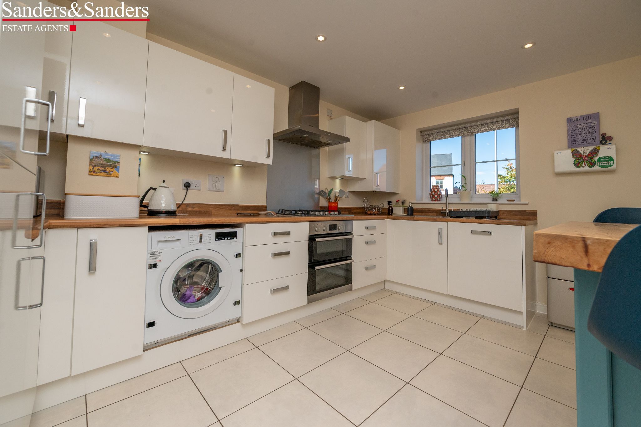 4 bedroom detached house For Sale in Bidford On Avon, Alcester - Photograph 9