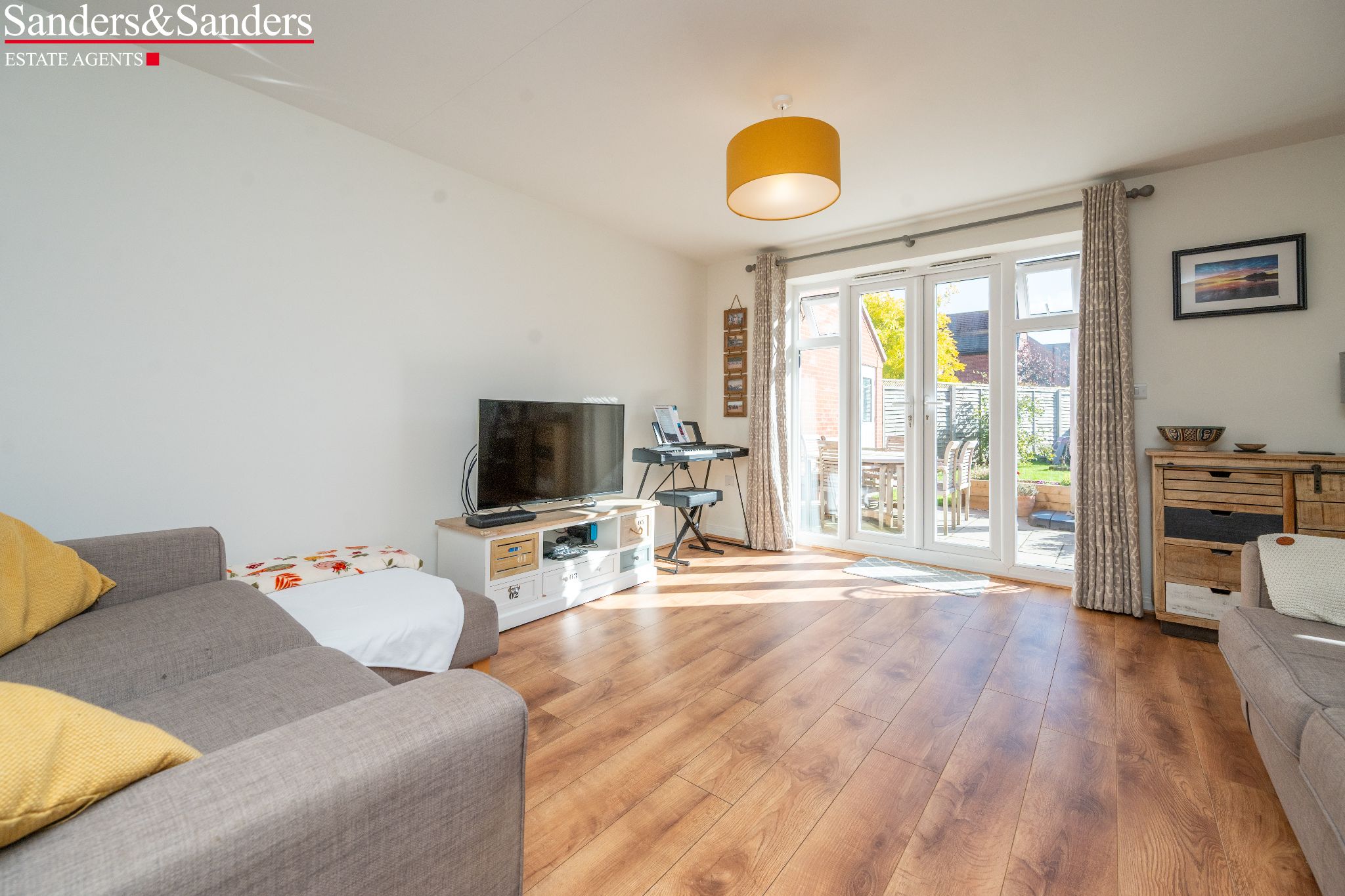 4 bedroom detached house For Sale in Bidford On Avon, Alcester - Photograph 5