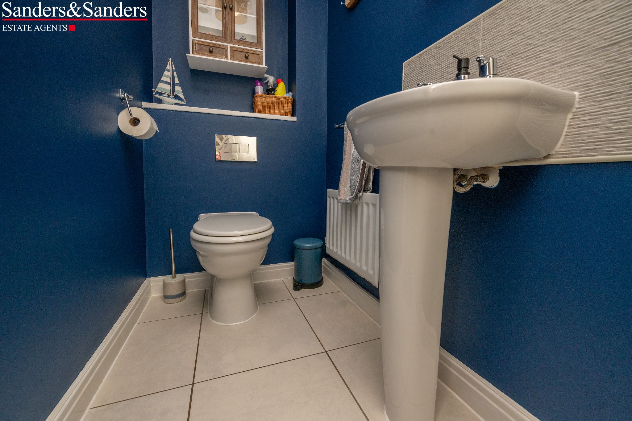 4 bedroom detached house For Sale in Bidford On Avon, Alcester - Photograph 12