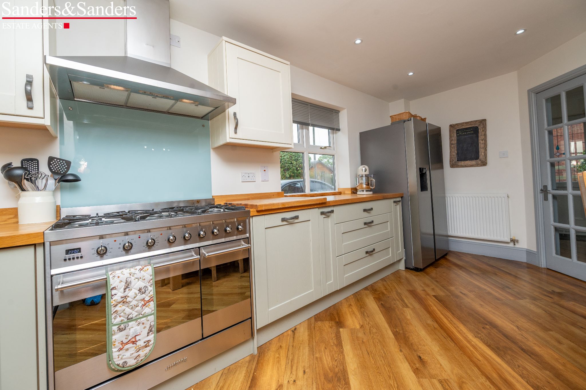 4 bedroom detached house To Let in Inkberrow, Worcester - Photograph 15