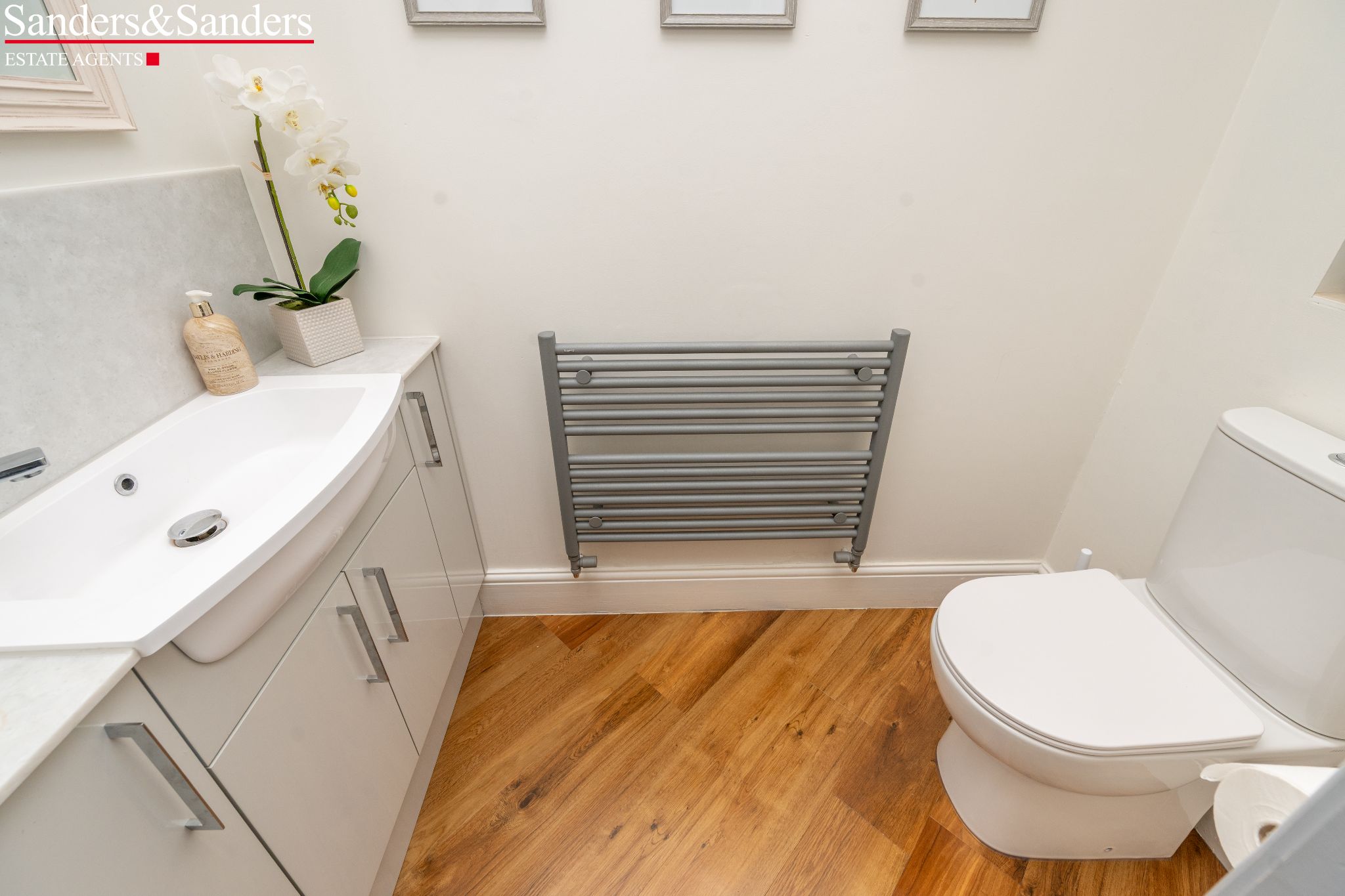 4 bedroom detached house To Let in Inkberrow, Worcester - Photograph 17