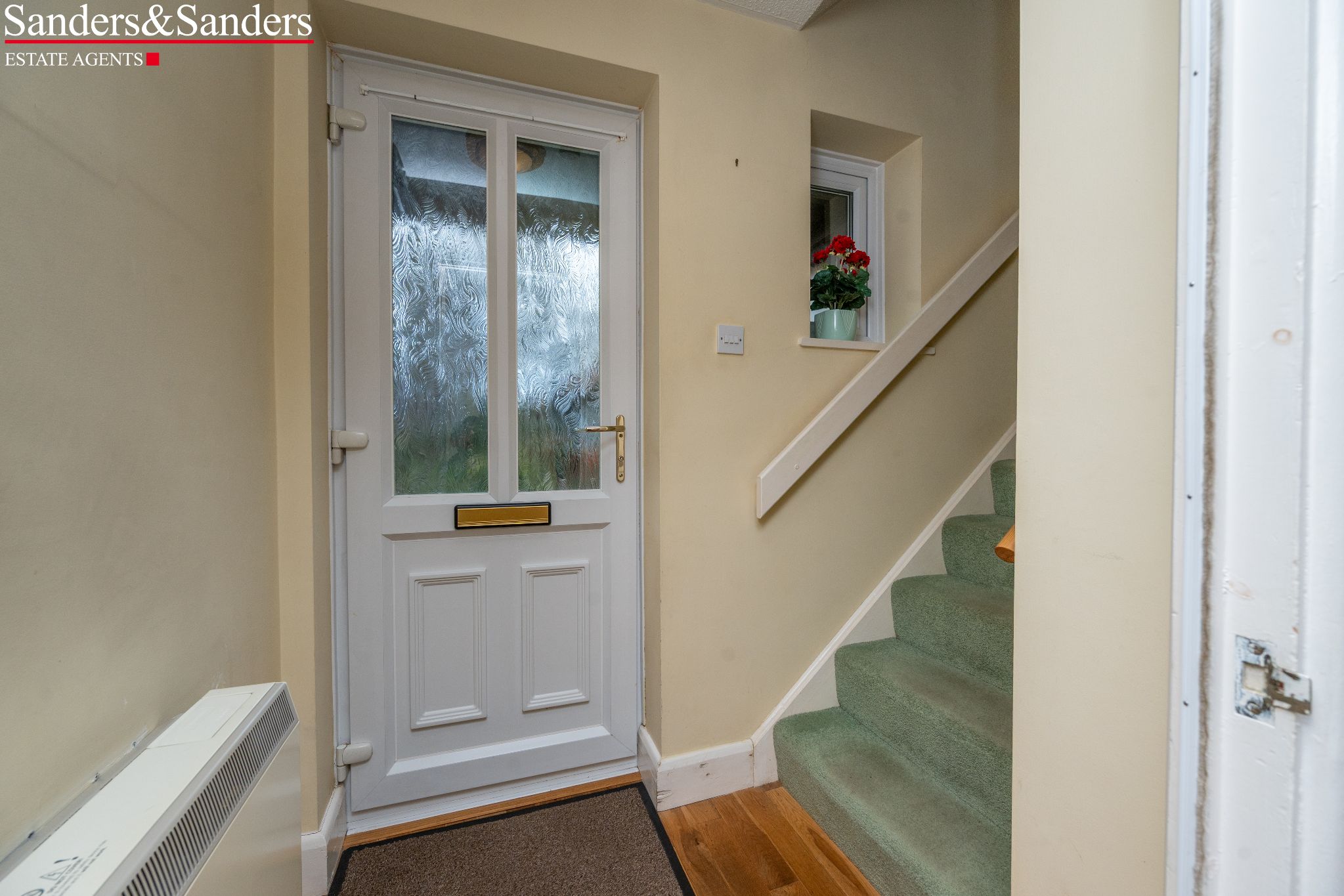 2 bedroom semi-detached house For Sale in Salford Priors, Evesham - Photograph 11