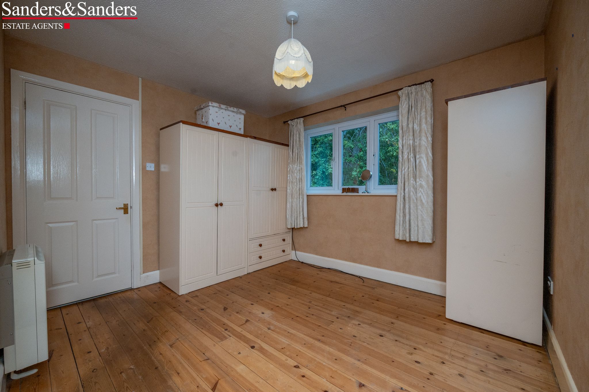 2 bedroom semi-detached house For Sale in Salford Priors, Evesham - Photograph 13