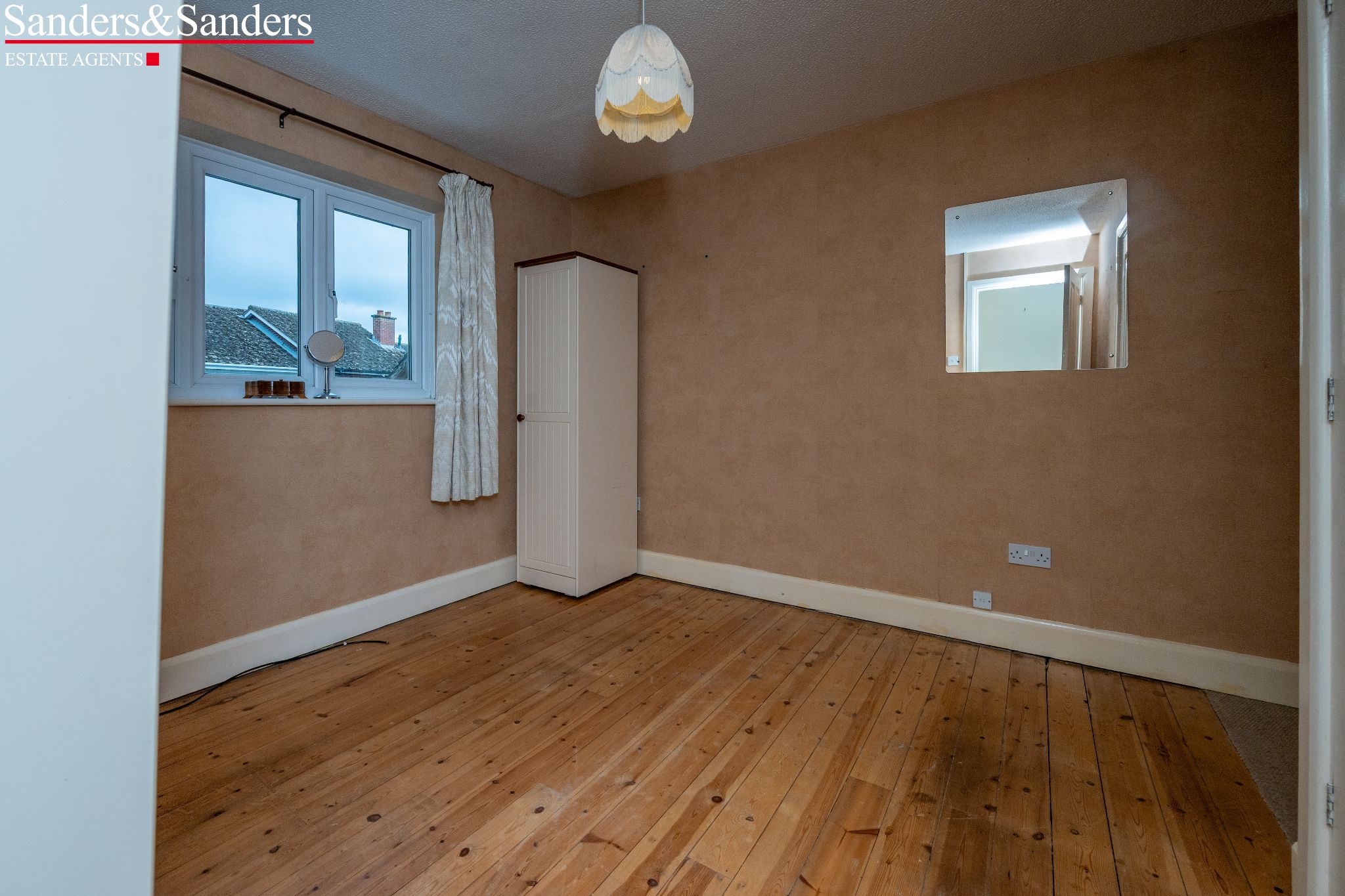 2 bedroom semi-detached house For Sale in Salford Priors, Evesham - Photograph 14