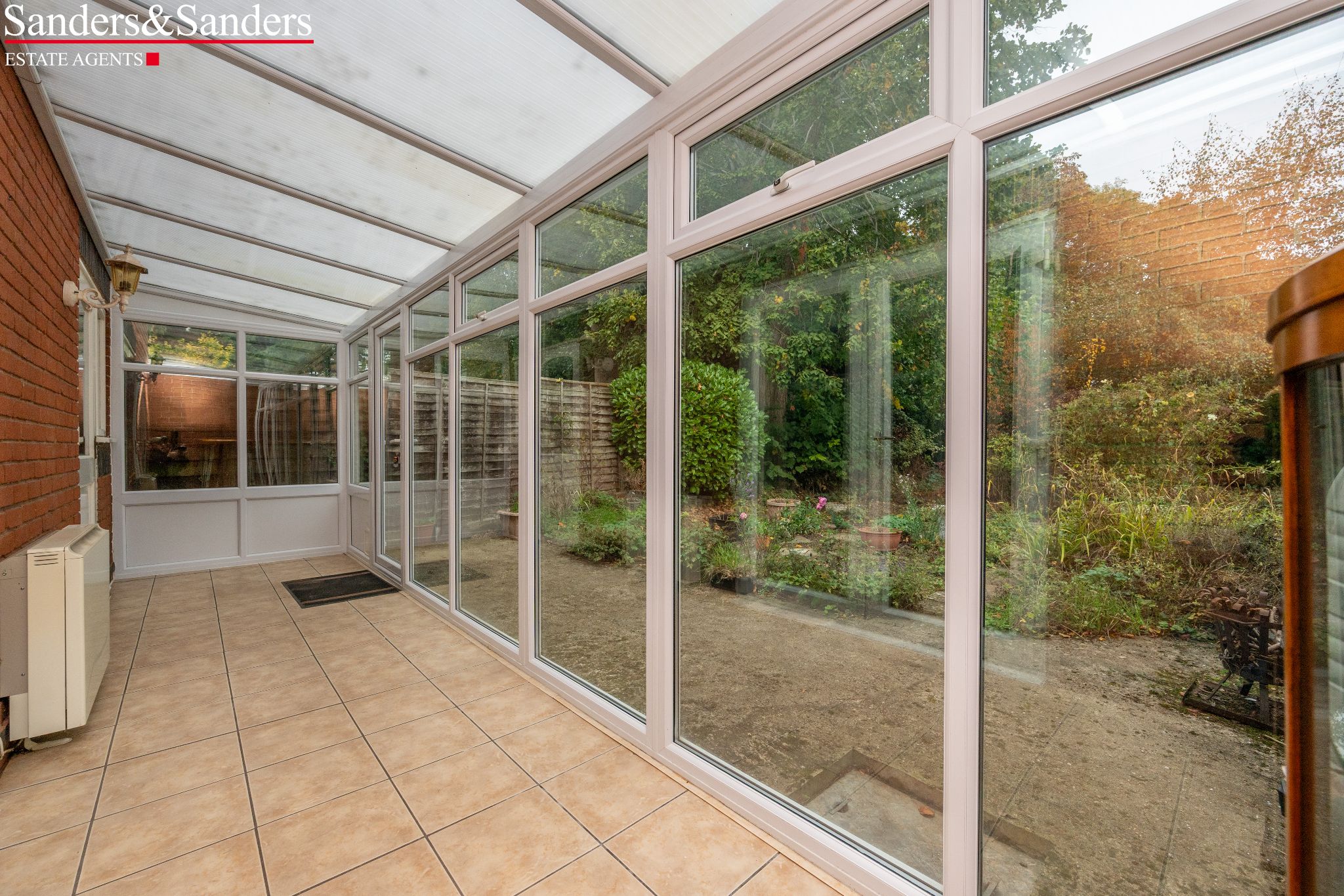 2 bedroom semi-detached house For Sale in Salford Priors, Evesham - Photograph 9
