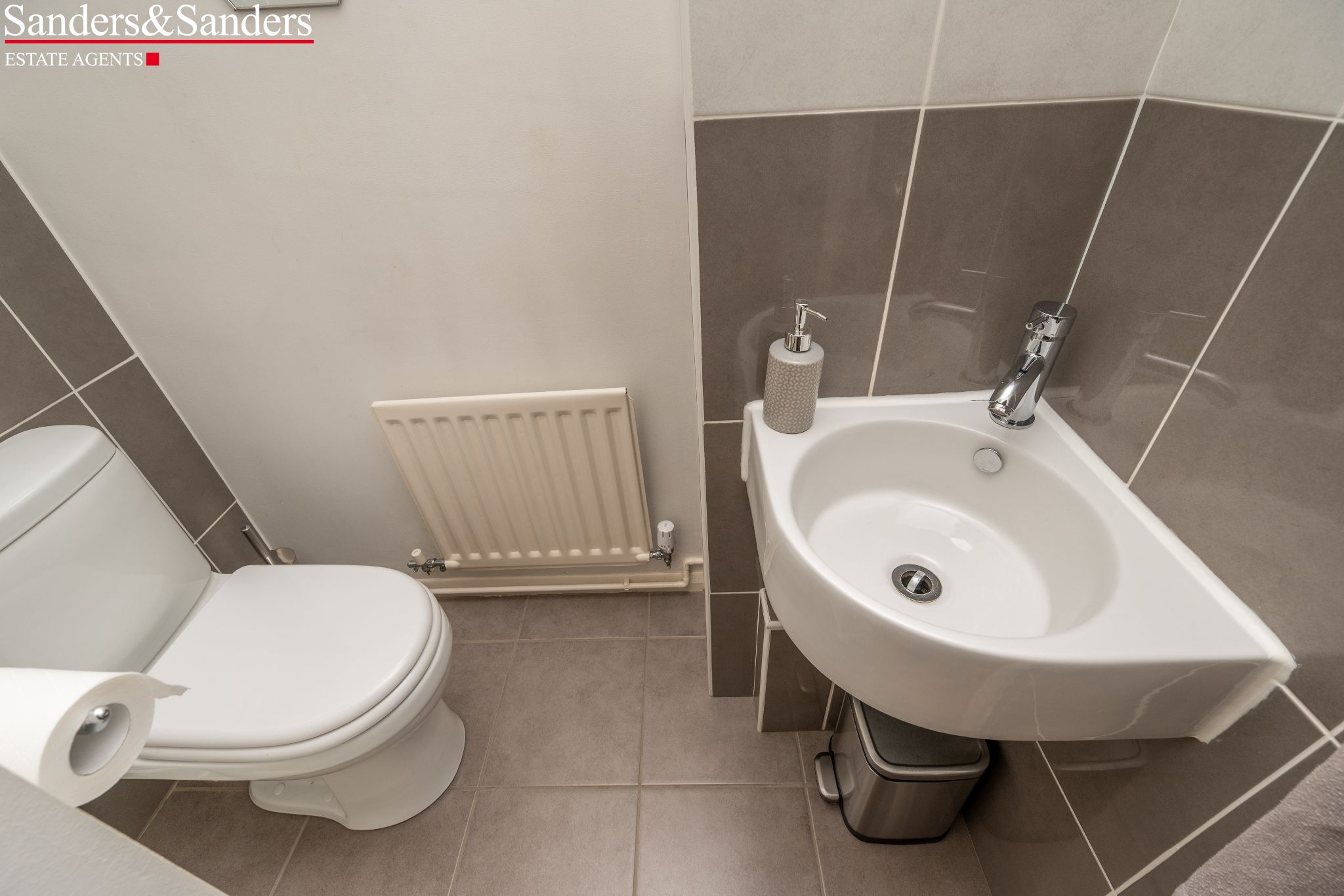 4 bedroom detached house For Sale in Bidford-on-avon, Alcester - Photograph 16