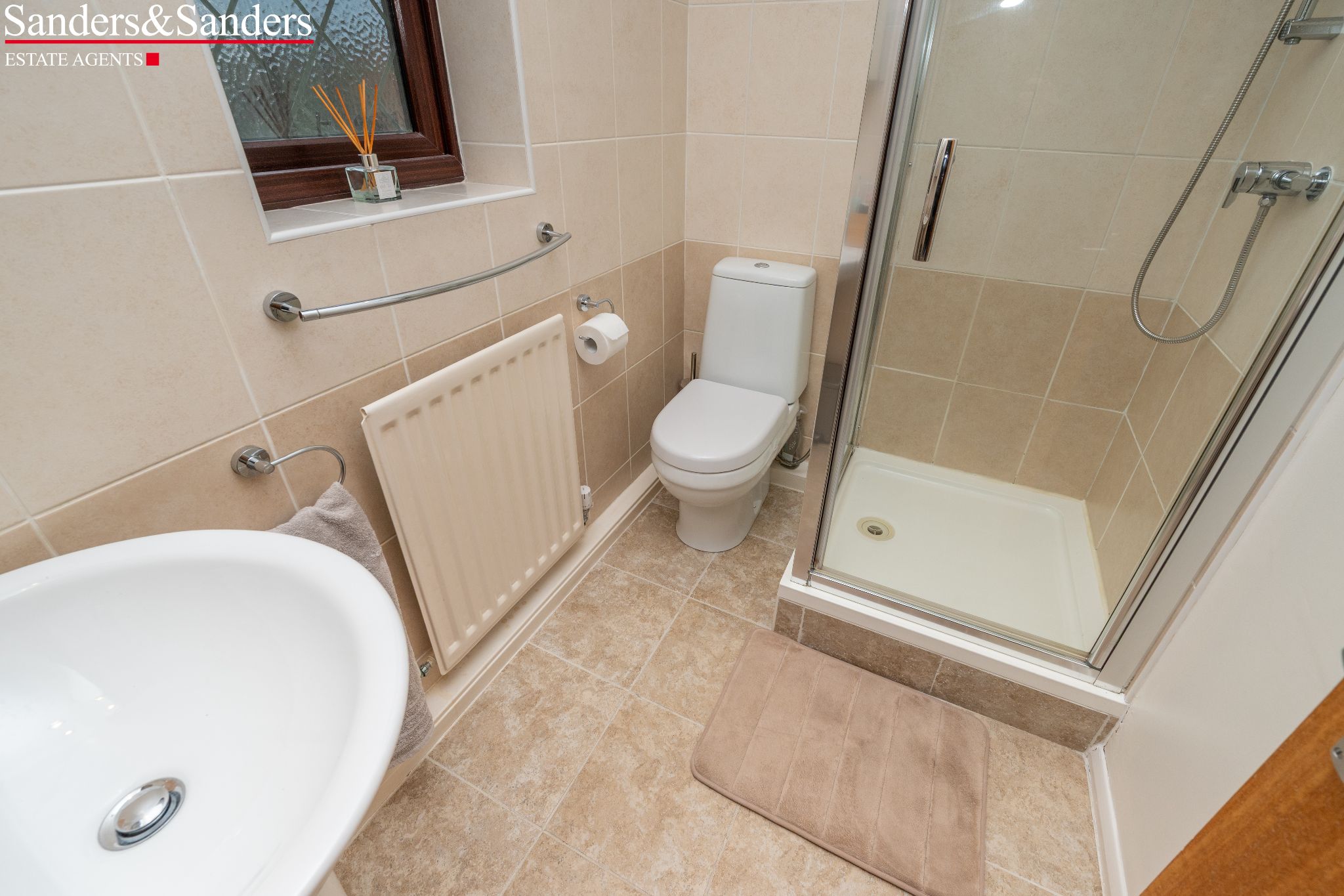 4 bedroom detached house For Sale in Bidford-on-avon, Alcester - Photograph 18