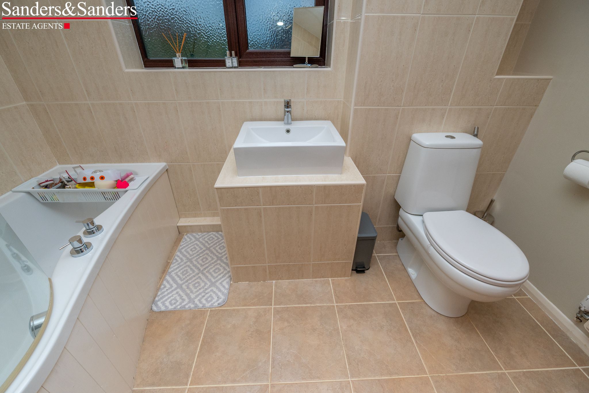 4 bedroom detached house For Sale in Bidford-on-avon, Alcester - Photograph 26