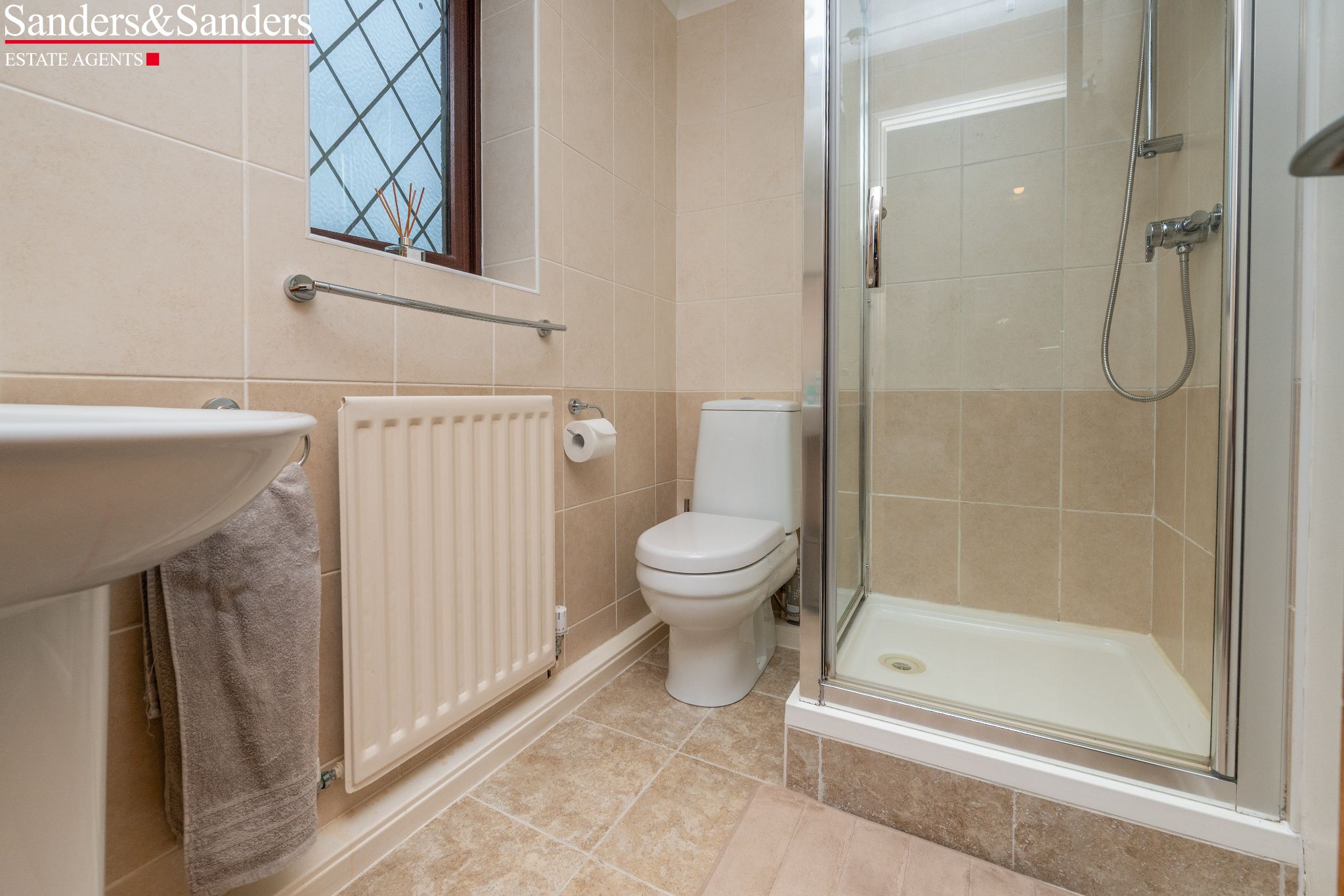 4 bedroom detached house For Sale in Bidford-on-avon, Alcester - Photograph 19