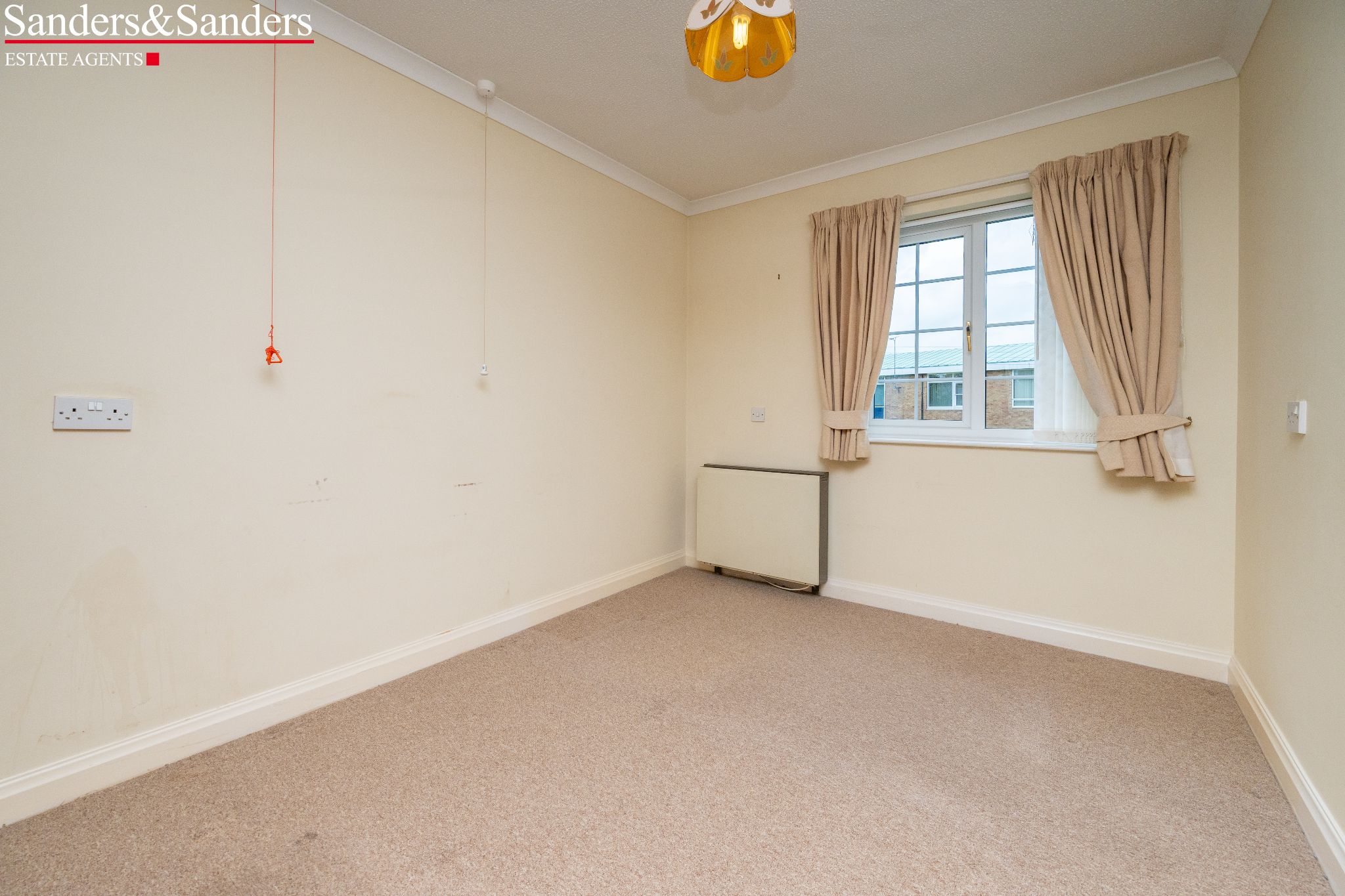 1 bedroom apartment flat/apartment For Sale Alcester - Photograph 9