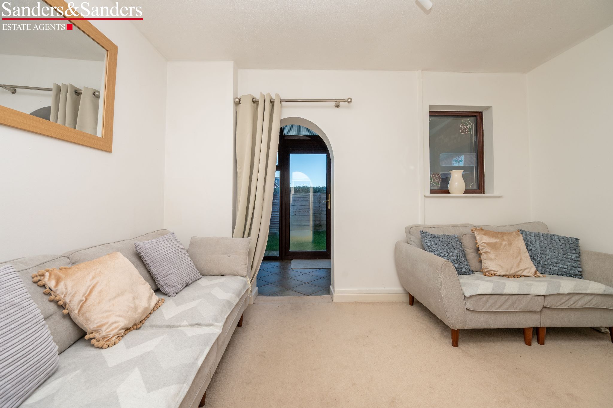 1 bedroom mid terraced house For Sale in Bidford-on-avon, Alcester - Property photograph