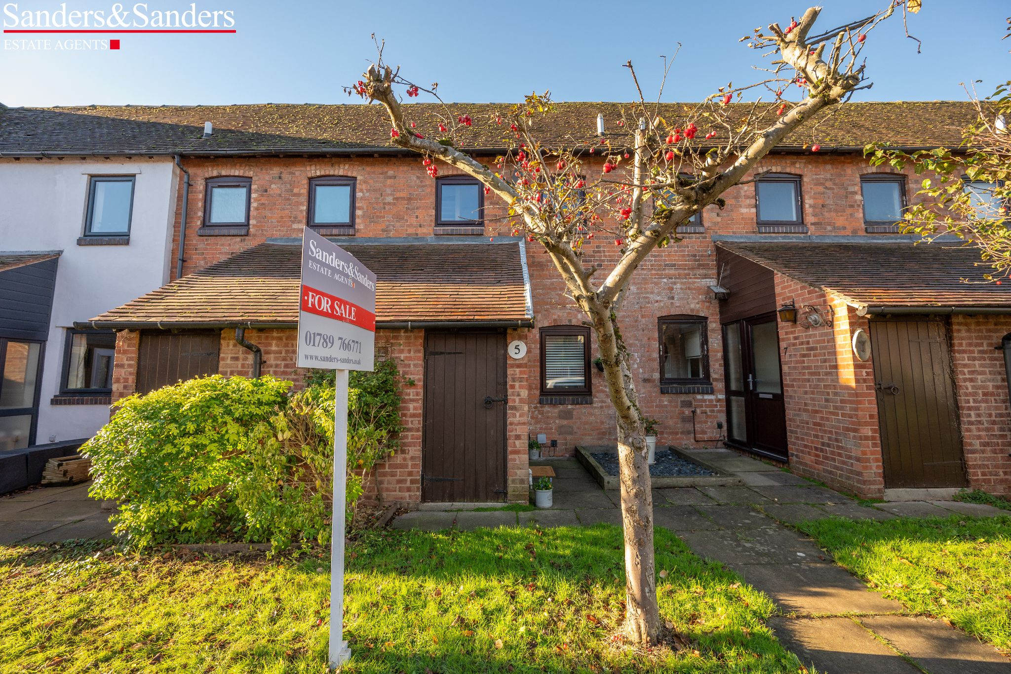 1 bedroom mid terraced house For Sale in Bidford-on-avon, Alcester - Property photograph