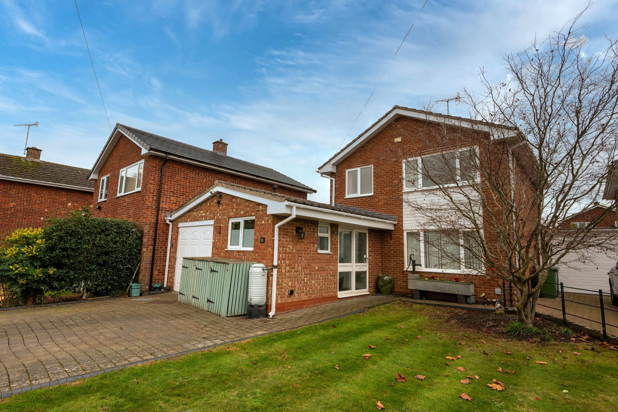 3 bedroom link detached house For Sale in Salford Priors, Evesham - Photograph 1