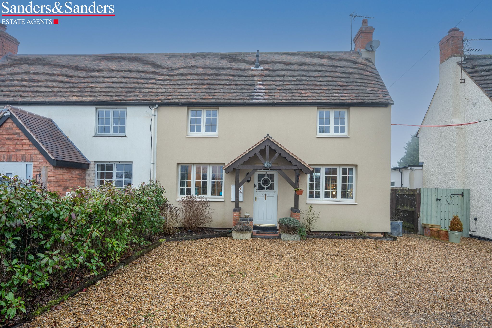 3 bedroom semi-detached house For Sale in Cookhill, Alcester - Photograph 1