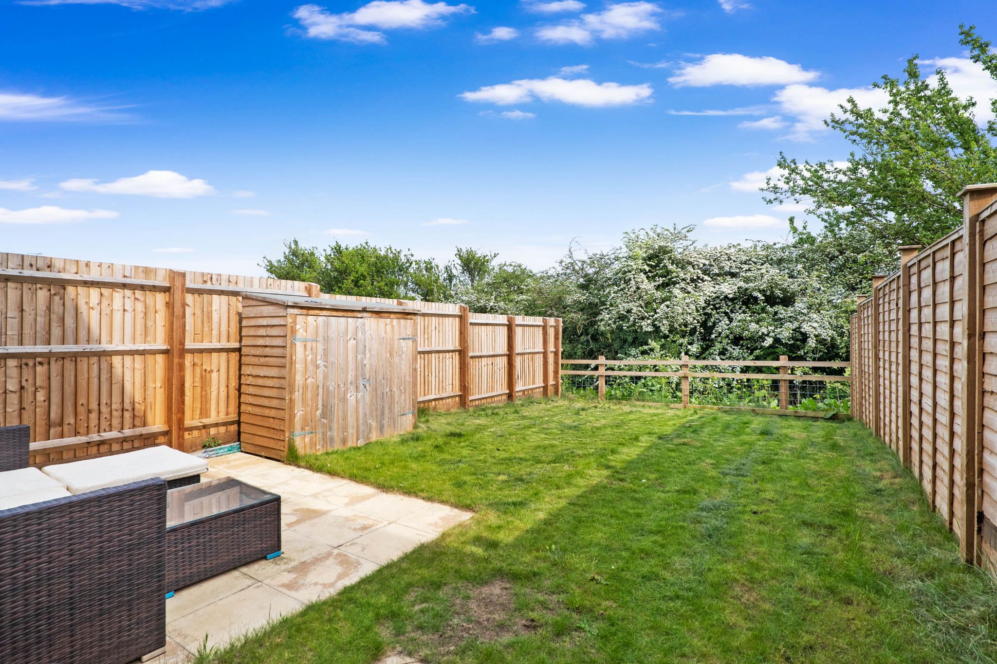 2 bedroom semi-detached house For Sale in Alcester Park, Alcester - Property photograph