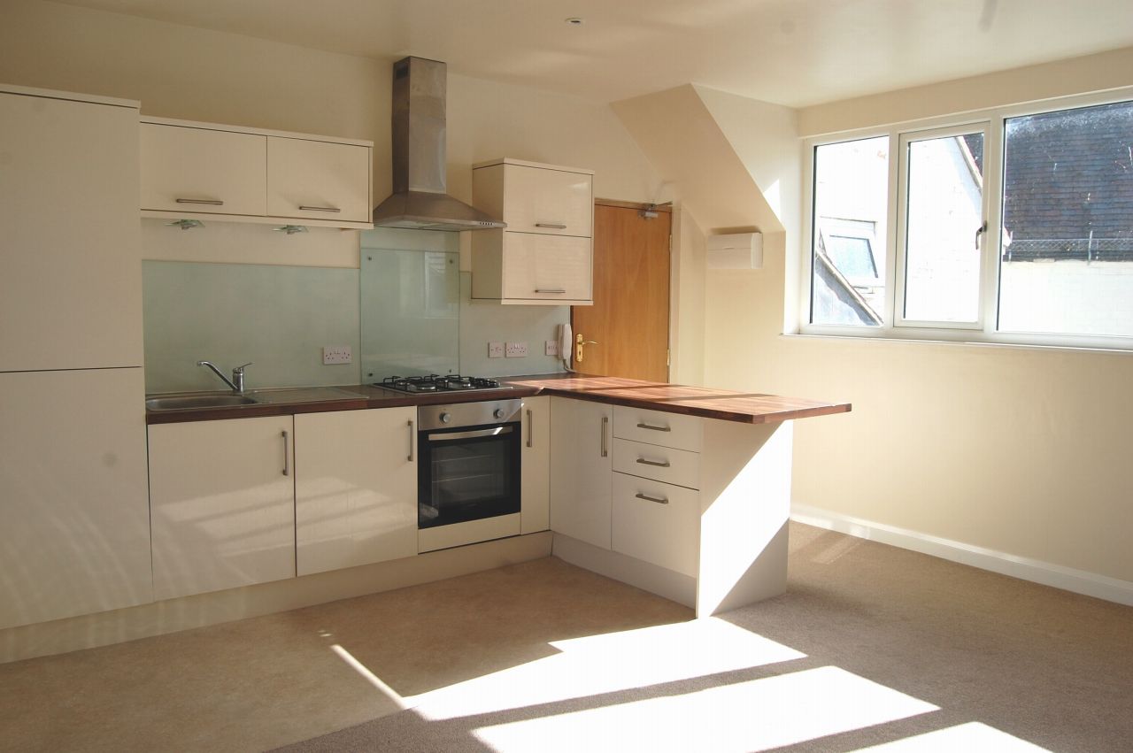 2 bedroom flat flat/apartment To Let Bidford On Avon - Photograph 2