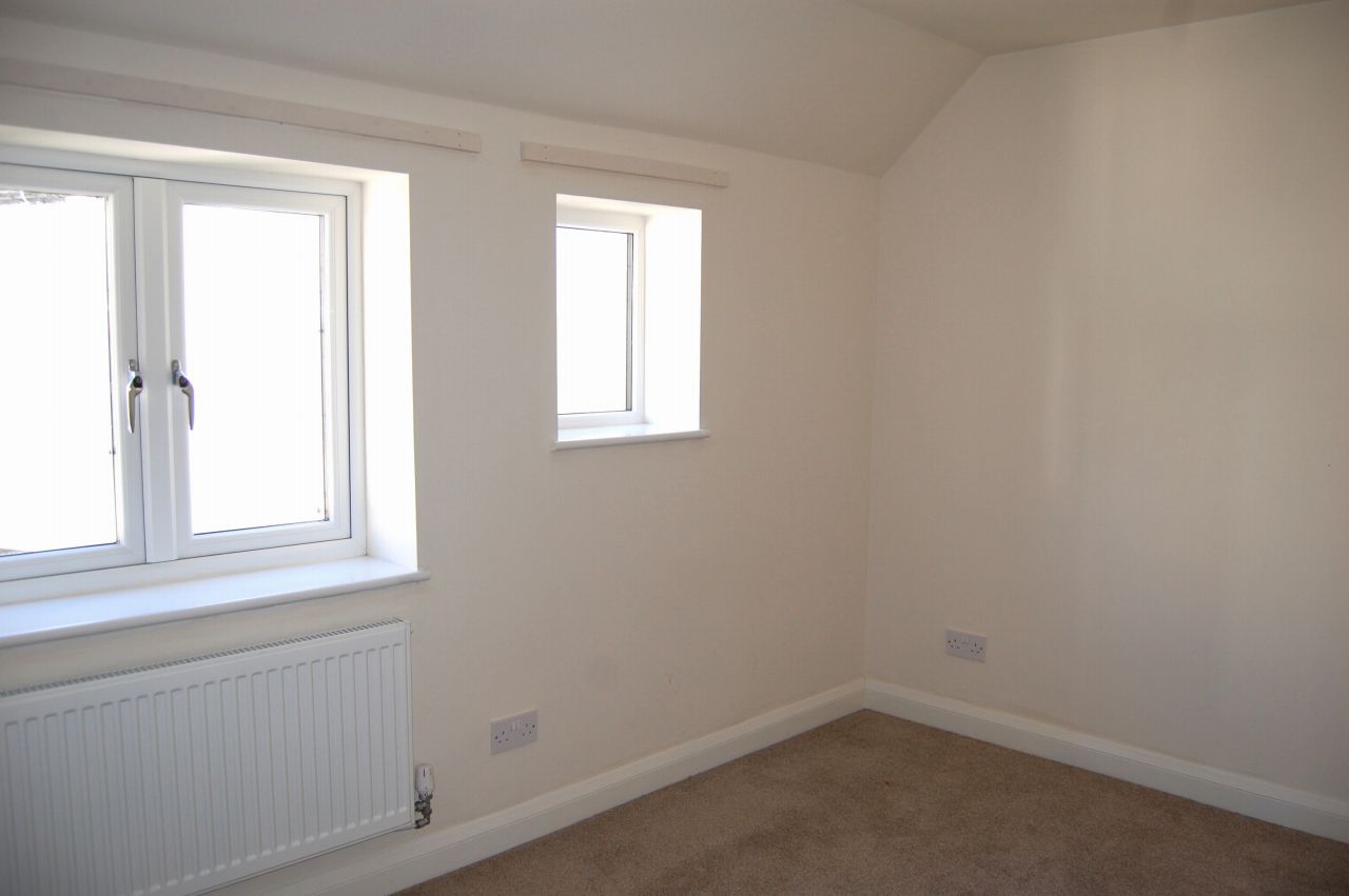 2 bedroom flat flat/apartment To Let Bidford On Avon - Photograph 4