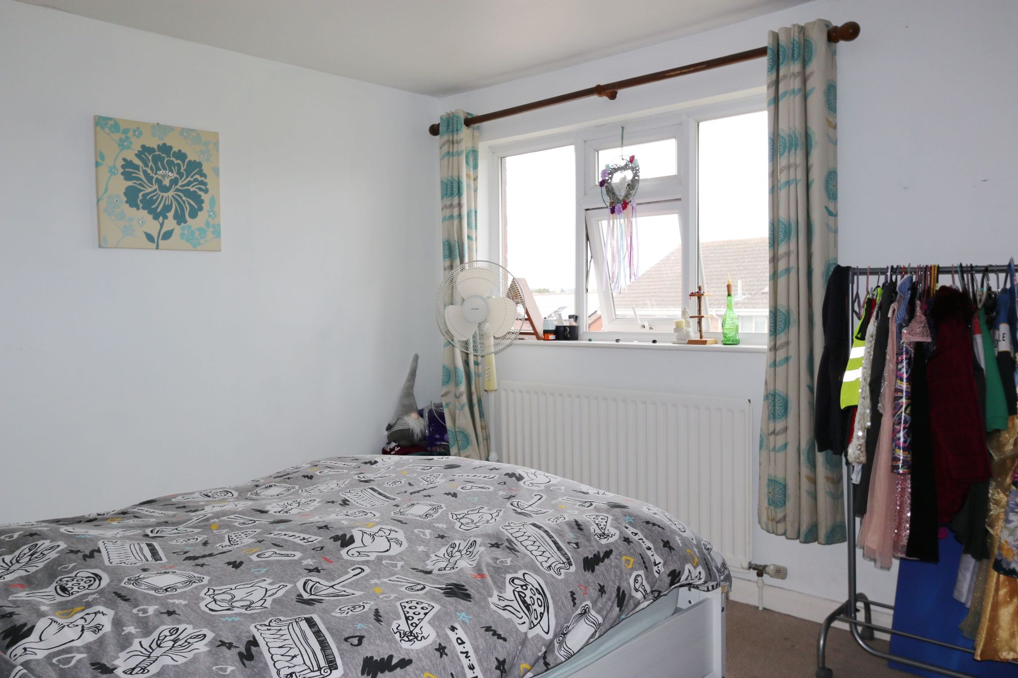2 bedroom semi-detached house For Sale Alcester - Photograph 5