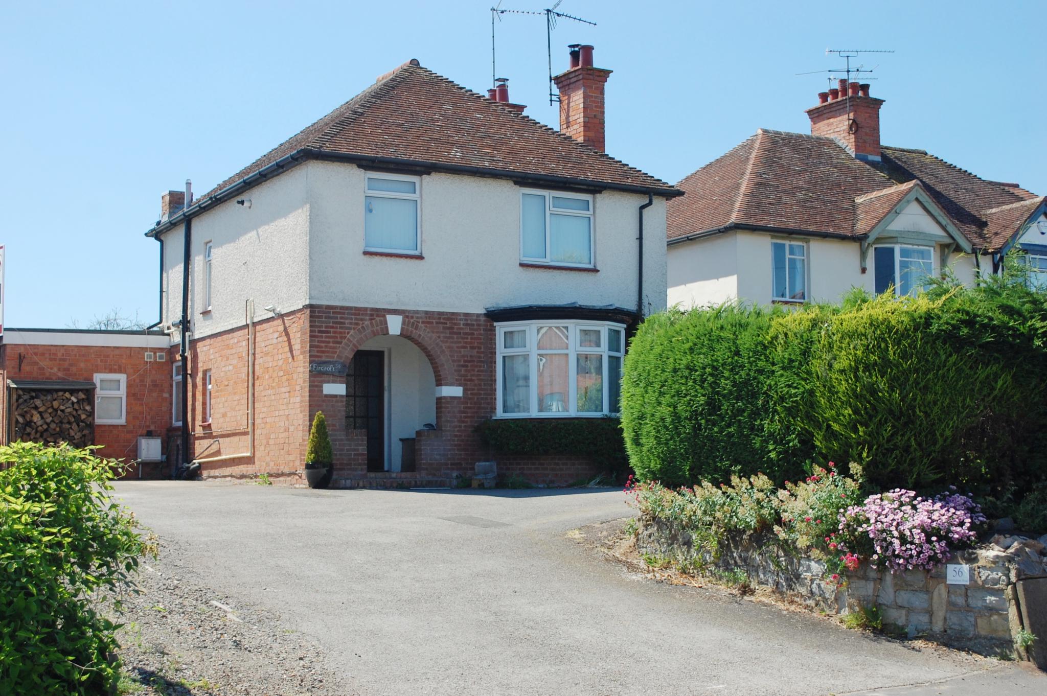 3 bedroom detached house SSTC Alcester - Photograph 1
