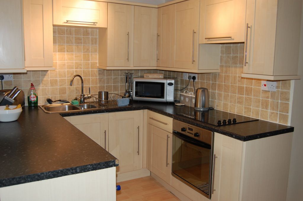 1 bedroom duplex flat/apartment To Let Bidford On Avon - Photograph 2