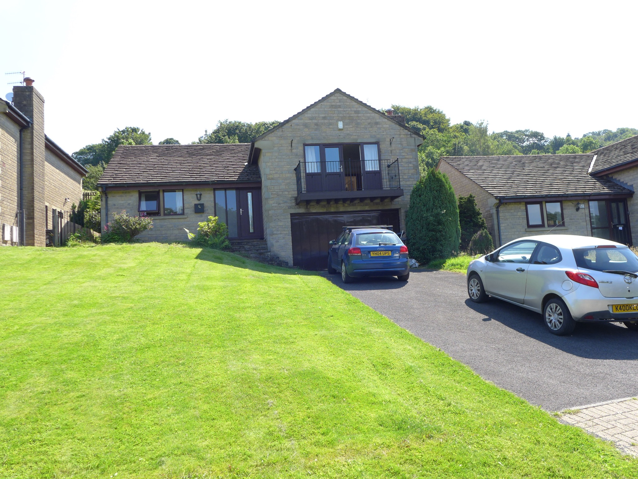 4 bedroom detached house For Sale in Todmorden - Photograph 1.