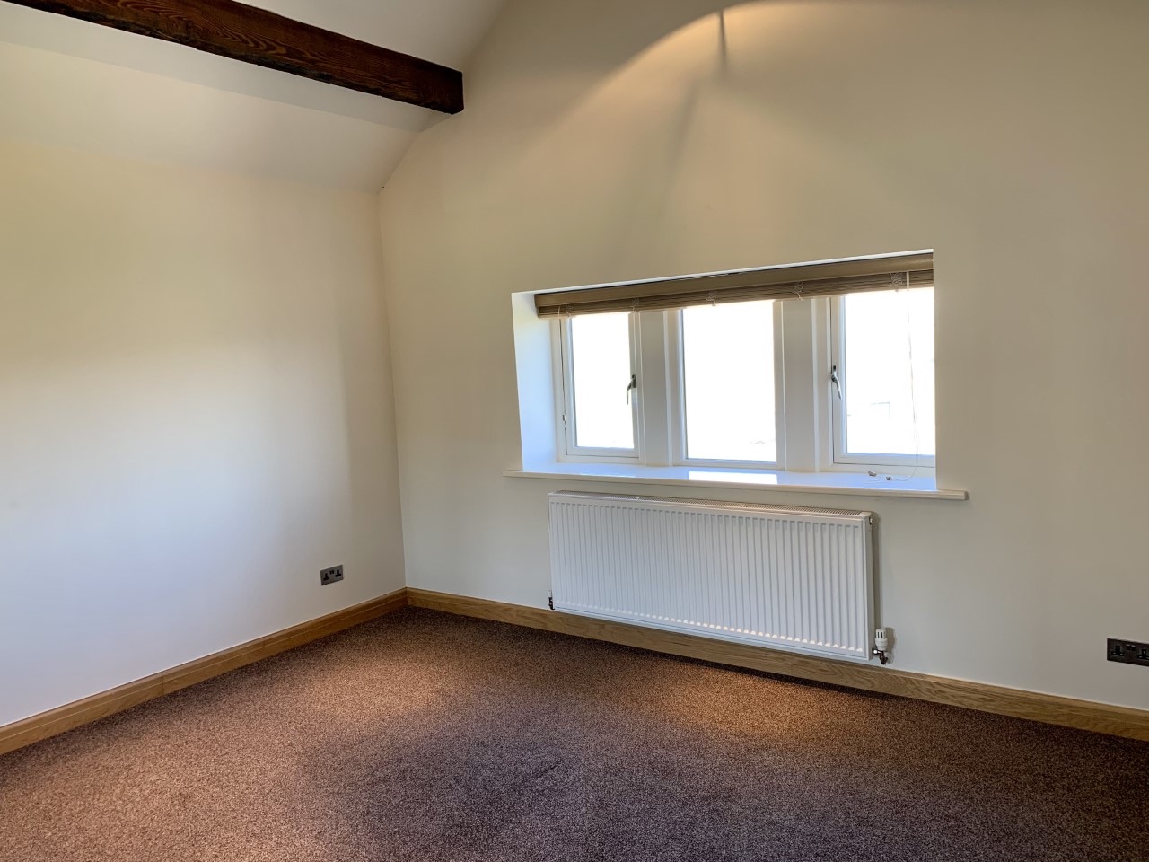 3 bedroom detached house For Sale in Todmorden - Photograph 24.