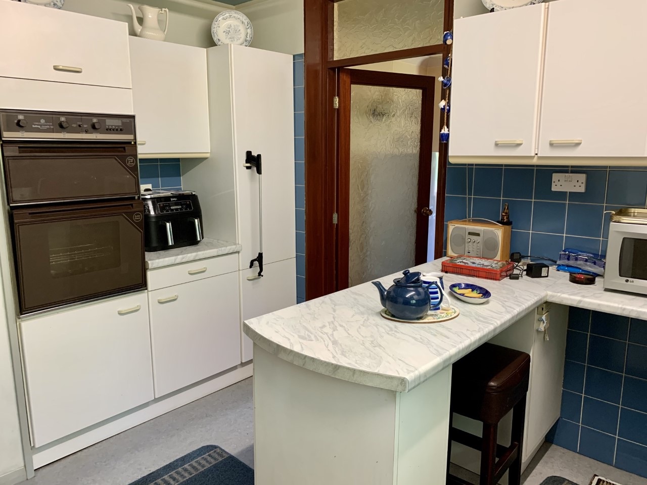 4 bedroom detached bungalow For Sale in Todmorden - Photograph 13.