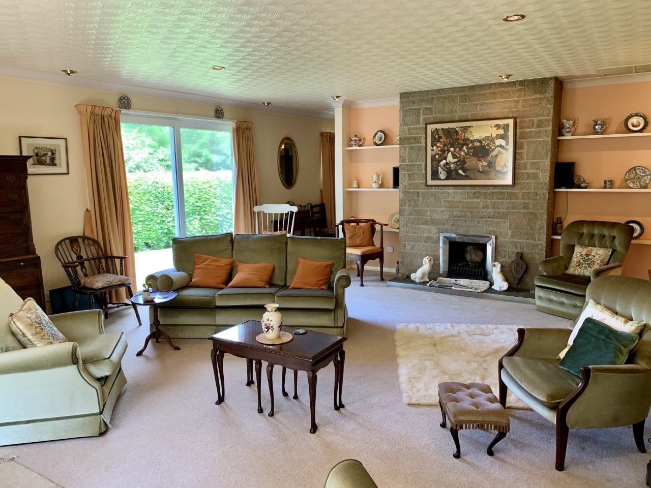 4 bedroom detached bungalow For Sale in Todmorden - Photograph 6.