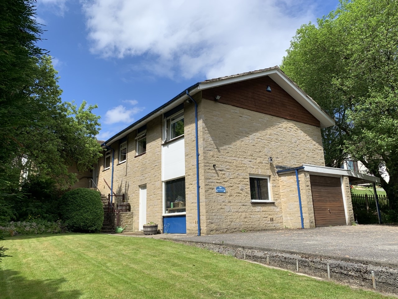 4 bedroom detached bungalow For Sale in Todmorden - Photograph 1.
