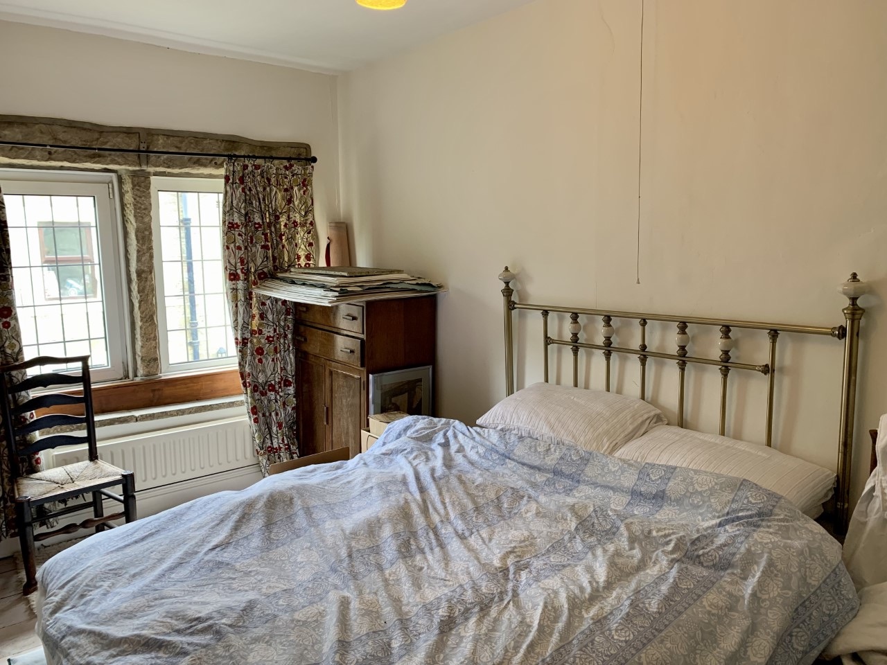 2 bedroom cottage house For Sale in Todmorden - Photograph 10.